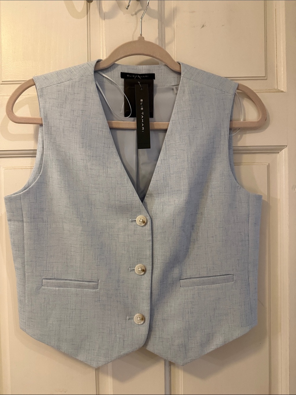 ELIE TAHARI Sharp Pale Blue Sleeveless 3 button Tailored Vest